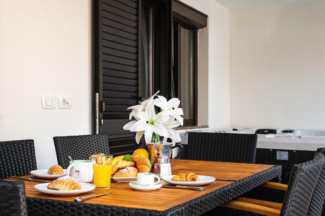 Apartment Auretta Novigrad  Luaran gambar
