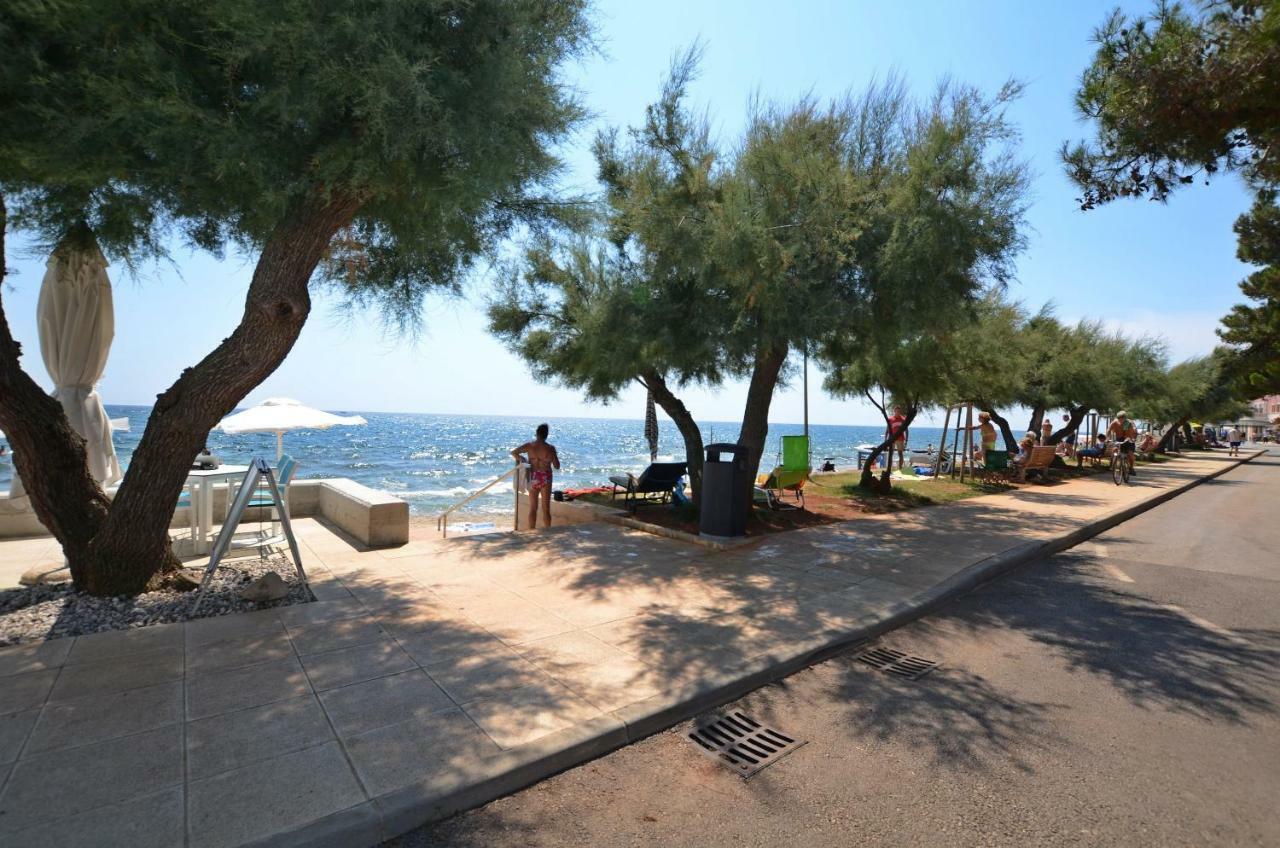 Apartment Auretta Novigrad  Luaran gambar